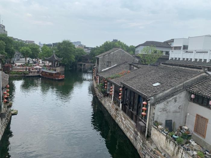 图片报:狼堡再不赢科瓦奇将下课,哈森许特尔是最热门继任者候选